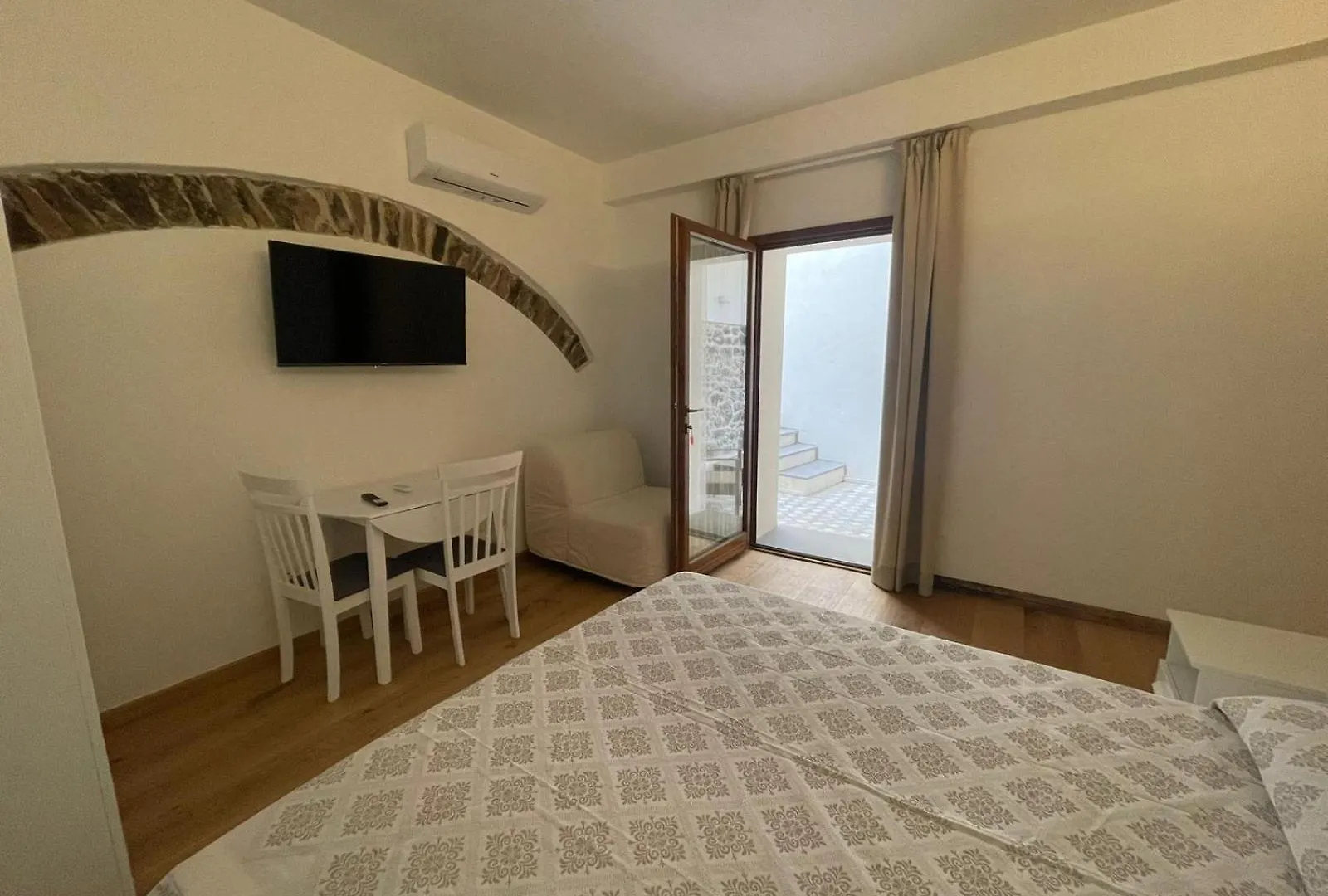 Guest house Sa Troppa De Sos Chentu Hotel Dorgali Italy