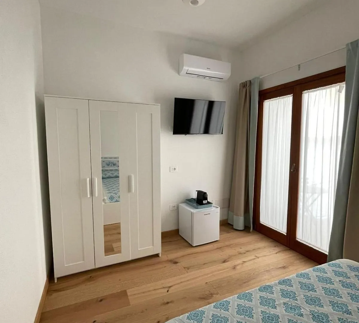 Hotel Sa Troppa De Sos Chentu Dorgali