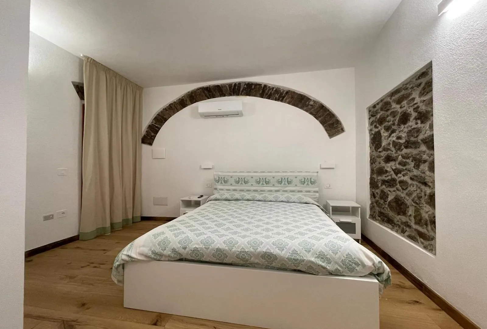 Maison d'hôtes Hotel Sa Troppa De Sos Chentu à Dorgali Italie